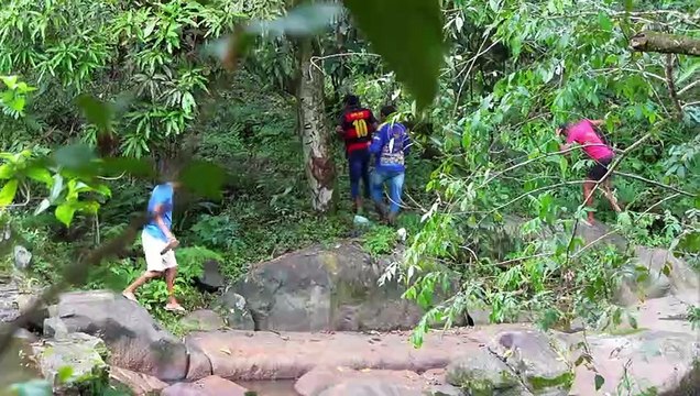 familiares de jovens desaparecidos protestam e interditam avenida Belmino Correia em Camaragibe numa busca desesperada por respostas