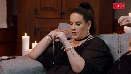 'My Big Fat Fabulous Life': Whitney Thore's Late Mother Sends Message in Séance (Exclusive Clip)