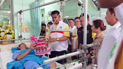 รมช.สธ.ลงพื้นที่จ.ศรีสะเกษให้กำลังบุคลากรทางการแพทย์-ประชาชน