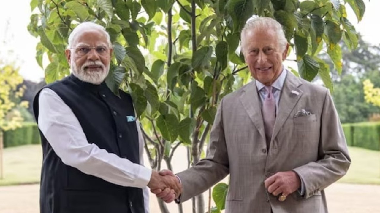 PM Modi gifts sapling to King Charles; Udayanidhi Stalin slams EPS, targets NDA
