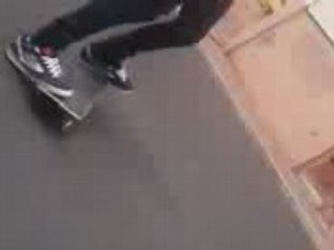 Petit cour de skate Ollie 180