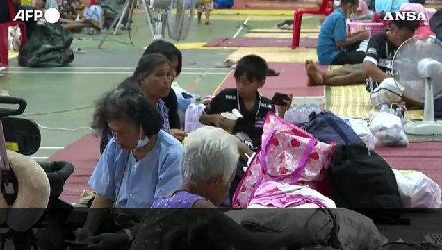 Thailandia, evacuati oltre 130.000 civili lungo il confine con la Cambogia