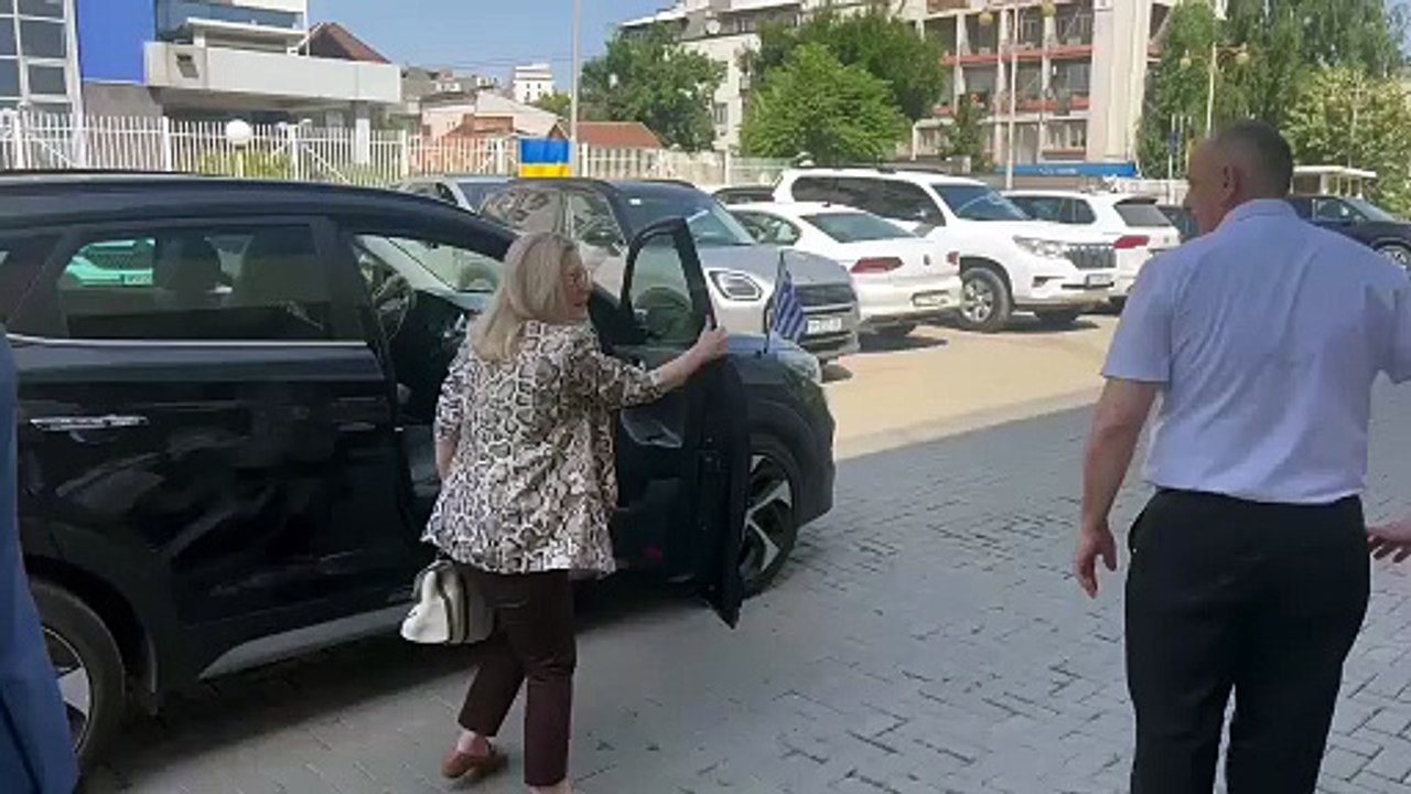 Ambasadoret ne Kuvend