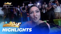It's Showtime: Kahit ‘yung camera man, inaaway ni Miss Gladys Reyes!