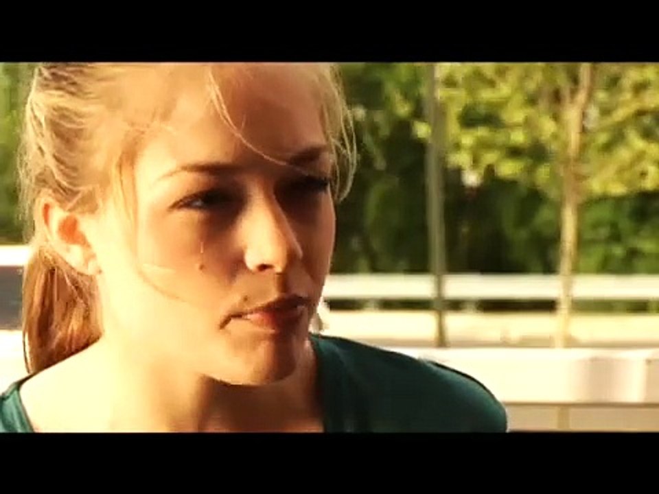 Portraits of Sari Bande-annonce (EN)