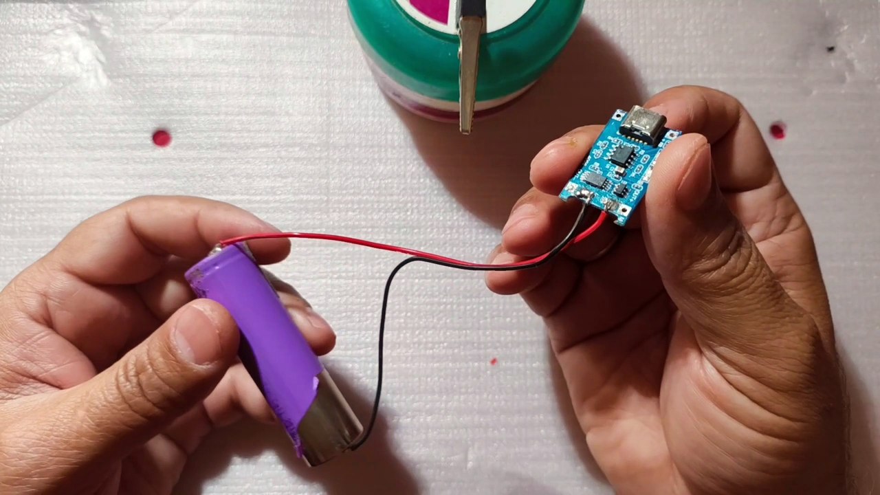 Charging Module Connection | चार्जिंग मॉड्यूल में कनेक्शन कैसे होता है | TP4056 | Tech Jugaad 4U |