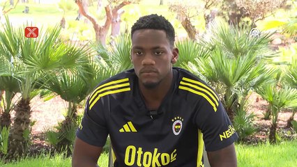 Jhon Duran: "Ne Osimhen benden iyi, ne ben Osimhen'den"