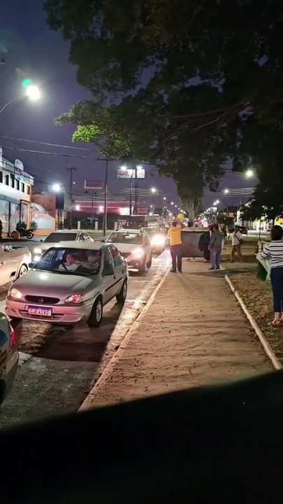 BUZINAÇO  Bolsonaristas e adeptos a partidos de direita realizaram uma manifestação com buzinaço