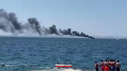 Kınalıada'da can pazarı! 12 kişinin bulunduğu tekne alev aldı