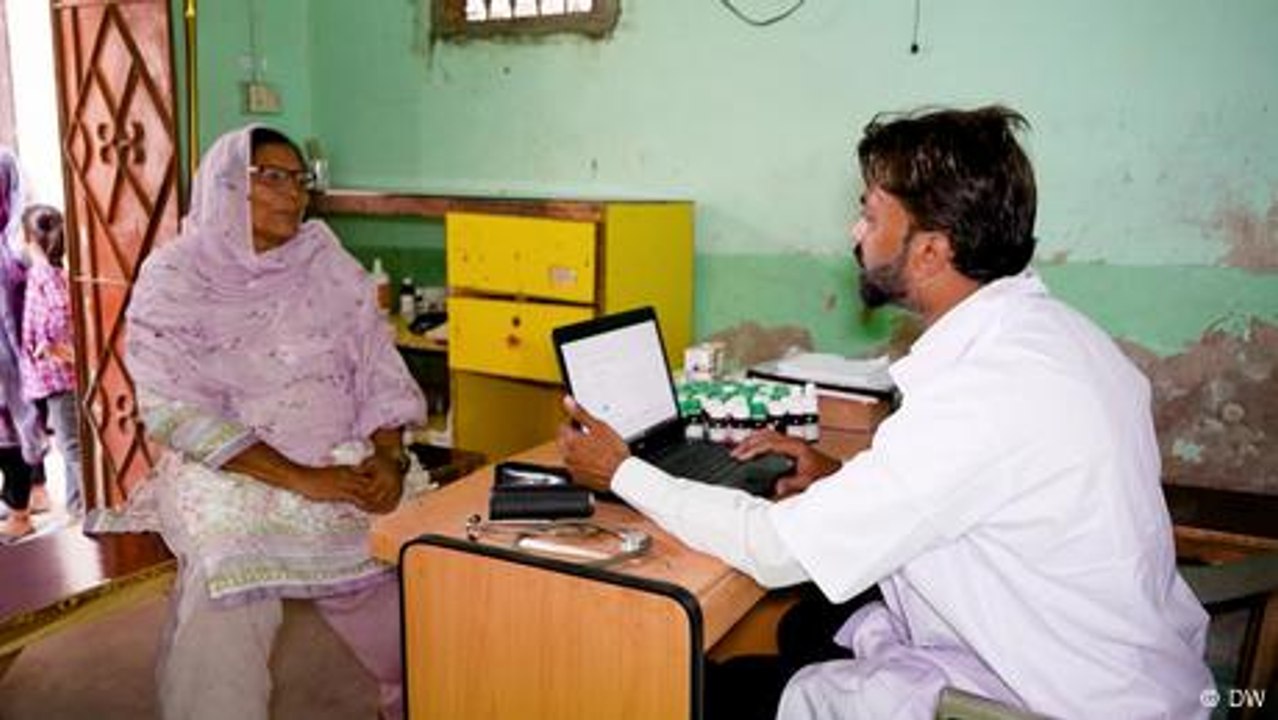 Cultural obstacles: Hybrid care builds trust in Pakistan