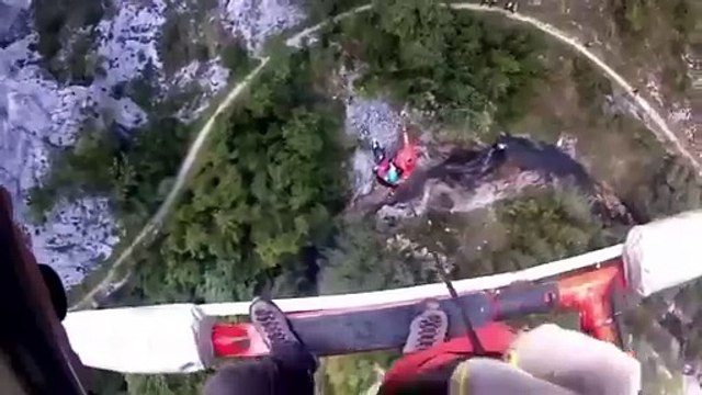 Rescatados tres espeleólogos que se retrasaron en salir de la cueva Cueto-Coventosa por un problema técnico