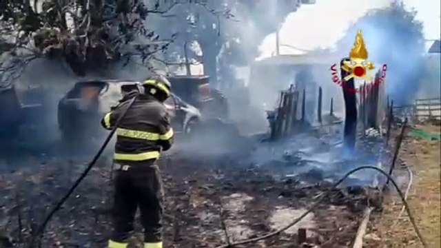 Sardegna in fiamme, due Canadair in volo: roghi fra Monastir, Villasor e Villacidro