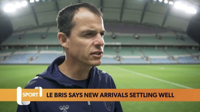 Régis Le Bris says Sunderland new arrivals settling in well