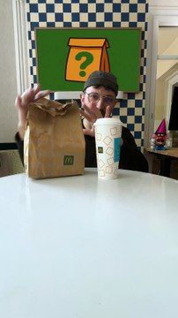 Je Mange ce que la Personne devant moi commande au McDo #mcdonalds #defi #food #foodchallenge