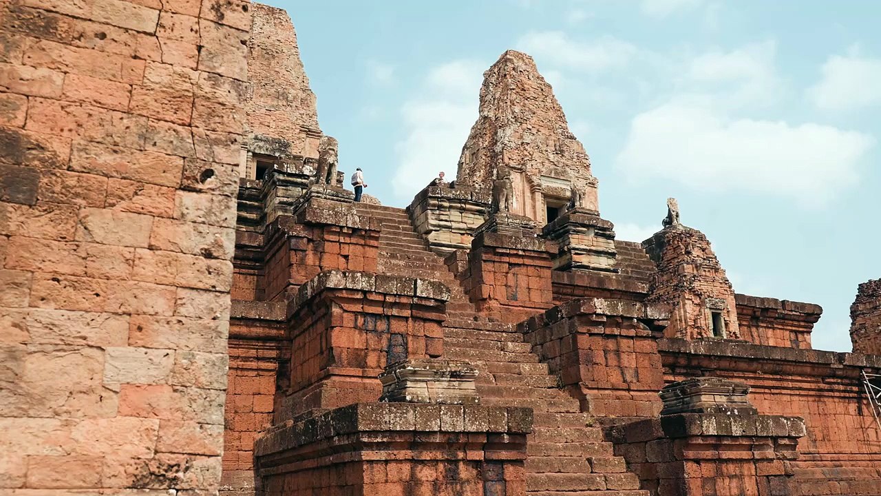 Explore the Majestic Pre Rup Temple in Cambodia - 4K