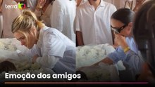 Amigas próximas, Carol Dieckmmann e Ivete choram durante velório de Preta Gil