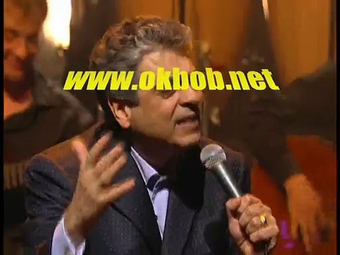 Enrico Macias chante en Kabyle