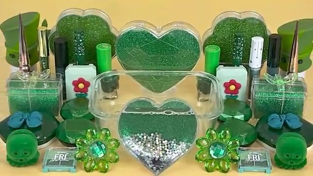 GREEN SLIME || Mixing makeup and glitter into Clear Slime || Satisfying Slime Videos