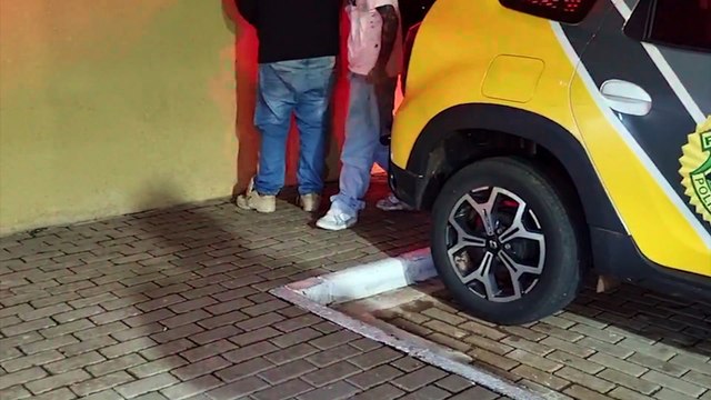 Dois homens são detidos por lesão corporal em Santa Tereza