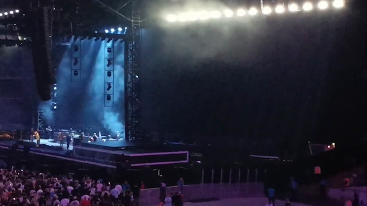 Oasis pay tribute to Ozzy Osbourne as Gallagher brothers return to London