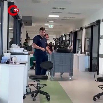 İzmir Şehir Hastanesi’nde yoğun bakımdaki hemşirelerin sandalyeleri toplatıldı... Birlik Sağlık Sen Genel Başkanı Doğruyol Yapılan işlem ne insani, ne vicdani ne de hukukidir