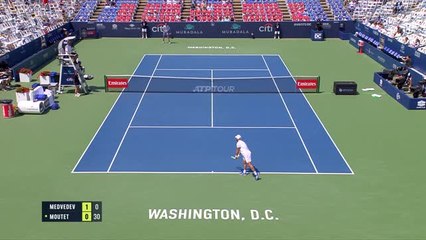 Washington - Moutet fait le show et élimine Medvedev