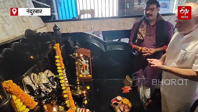 इडा पीडा टळो आणि मंत्रिपद वाचो! माणिकराव कोकाटे शनिदेवाच्या चरणी लीन