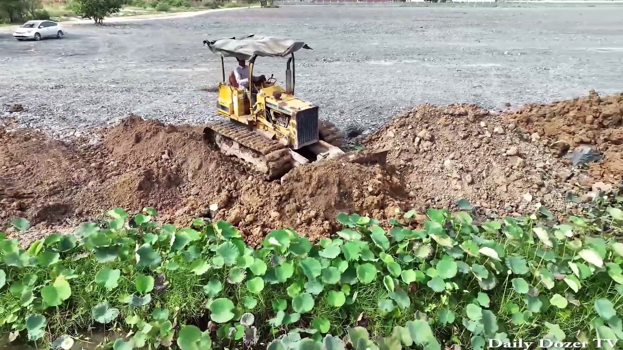 Starting New Project!! Best Team Dump Truck with Amazing Driver Dozer Pushing Soil Refill Big lake