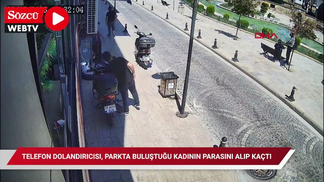 Telefon dolandırıcısı, parkta buluştuğu kadının parasını alıp kaçtı: o anlar kamerada