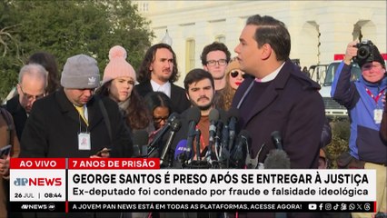 George Santos é preso após se entregar à Justiça dos EUA