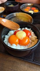 ブランド卵を使った卵かけご飯が最高😊  文京区千石にある喜三郎農場の卵かけご飯御膳ではブランド卵が食べ放題！🥚  「喜三郎農場」  📍 東京都文京区千石1-23-11  卵かけご飯御膳　1,200円  ⏰11:00〜14:30/17:00〜22:00 🏫不定休  https://tabelog.com/tokyo/A1323/A132301/13093220/  #東京グルメ#東京カフェ#巣鴨グルメ#巣鴨カフェ#japanesefood #japantrip #tokyofood#japanfoo