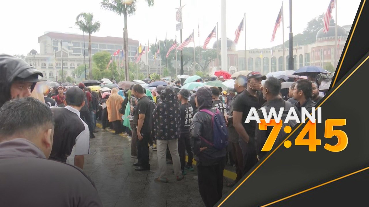 Peserta ucap terima kasih kepada anggota keselamatan