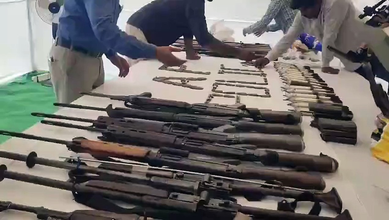 #Amaravati---  Several #Maoists surrender before Andhra Pradesh DGP  #Police seize a large cache of #arms and ammunition.  #DGP Harish Kumar Gupta to release detailed information soon.   #AndhraPradesh #MaoistSurrender #SecurityUpdate