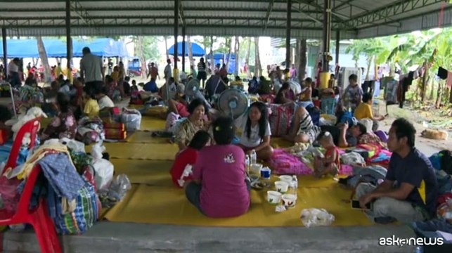 Thailandia-Cambogia, civili si rifugiano nei templi