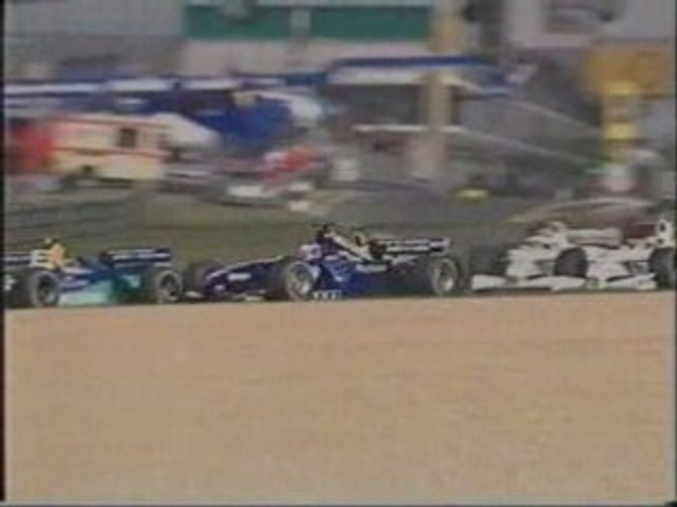 Terrible accident au départ du GP du Nurburgring 1999