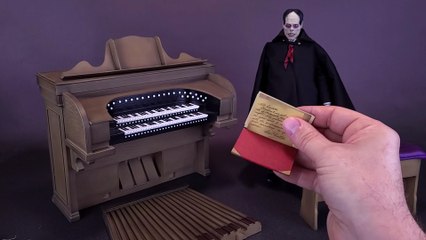 Kaustic Plastik Lon Chaney As The Phantom Of The Opera Figure Deluxe Version Review