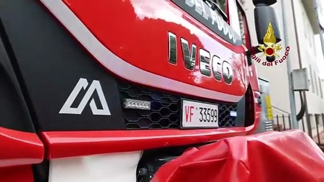 Firenze, in fiamme azienda di Scandicci: il Comune invita a tenere chiuse le finestre