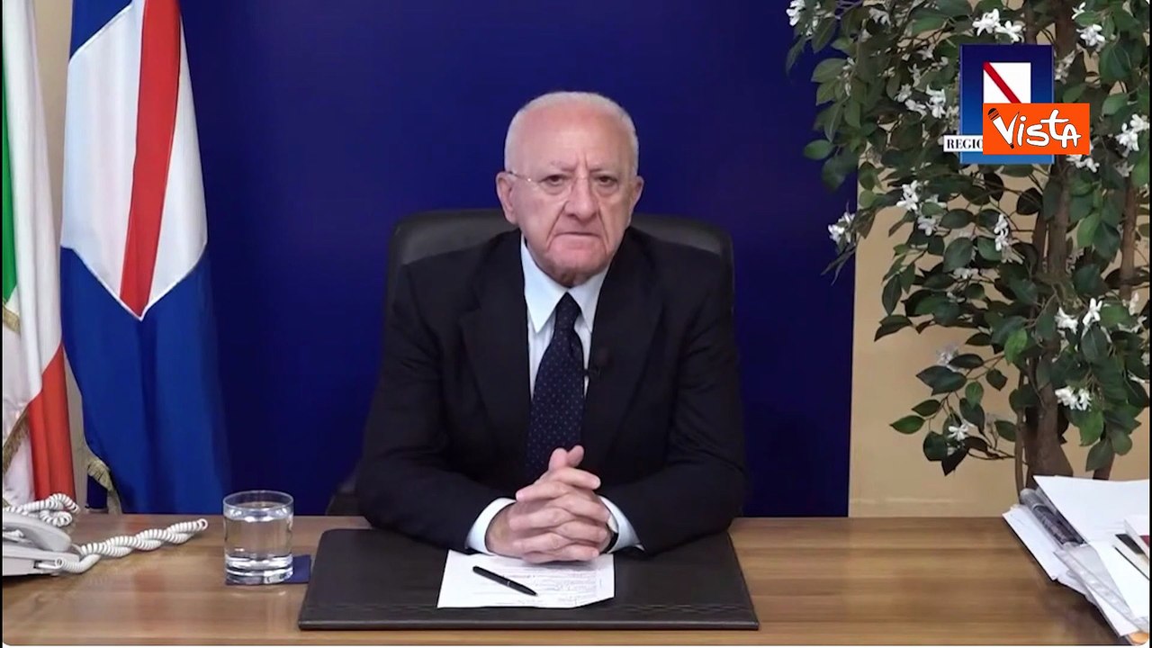 De Luca: Vicenda Ricci? Gliel'ha prescritto il medico di candidarsi alle regionali?