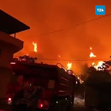 Bursa'da Gürsu ve Kestel arasındaki ormanlık alanda yangın: Çevre yolu trafiğe kapatıldı, alevler yerleşim yerlerine ulaştı