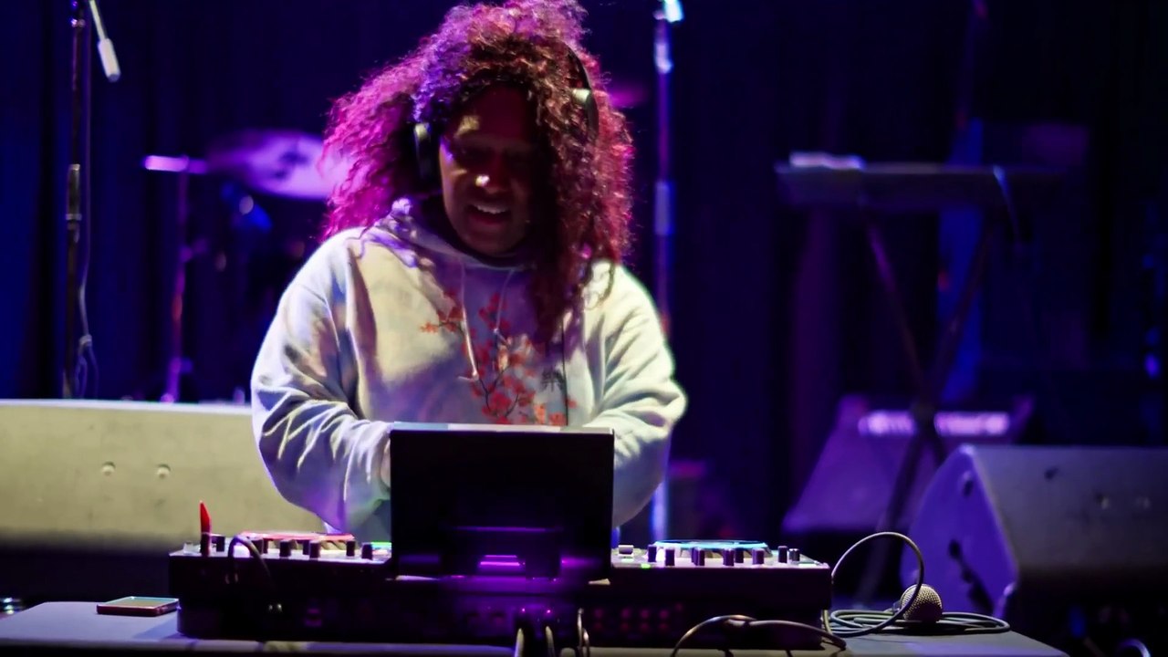 Summer Heat 2025 🔥 Balkan Bass x Latin Pop Dancehall (Official AI Remix)  Party Club Hit