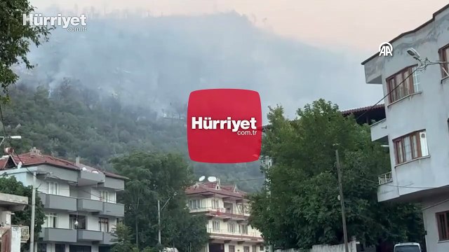 Bursa'da Gürsu ve Kestel arasındaki orman yangınına müdahale ediliyor