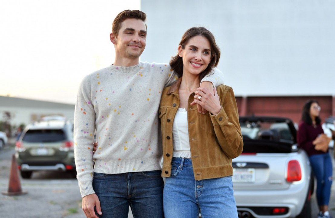 Dave Franco plaudert aus: Alison Brie ahmt gern 'schmierige' Küsse aus Reality-TV nach