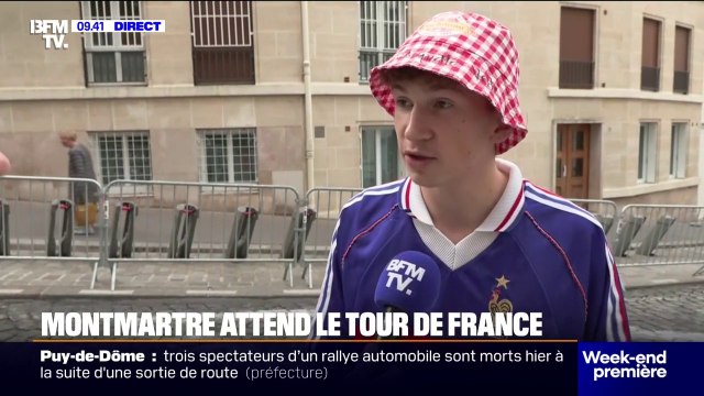 Ce supporter du Tour de France est déjà en place sur la butte Montmartre pour essayer d'être au plus près du peloton
