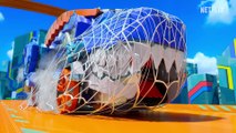 Toy Machine SURPRISE! Collect CARS from Hot Wheels Let's Race! 🎉 Netflix Jr