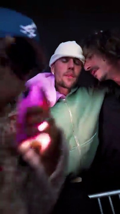 Ces étranges photos et vidéos postées depuis 24h par Justin Bieber, sur lesquelles il paraît dans un état second et inquiète tous ses fans