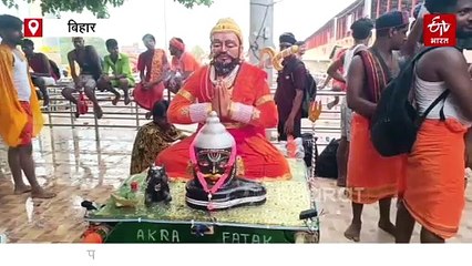 50 हजार रुपये का हनुमानजी वाला कांवड़, सेल्फी लेने के लिए उमड़ रहे श्रद्धालु