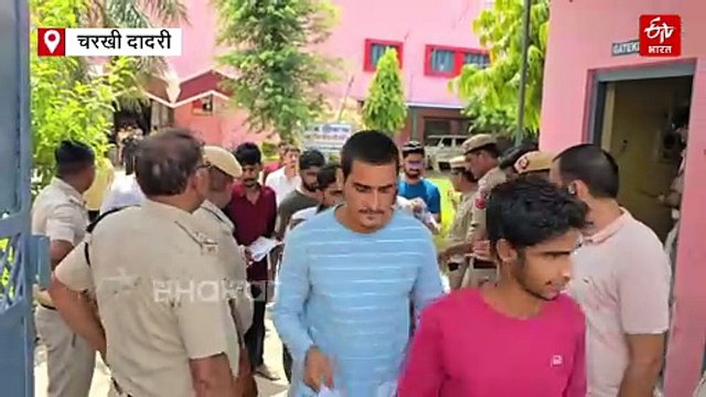 हरियाणा में दो महीने की मासूम के साथ परीक्षा देने परीक्षा देने पहुंची मां, नीलोखेड़ी SDM ने कैंडिडेट की ऑन स्पॉट की मदद
