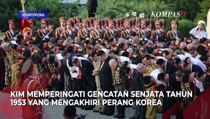Momen Kim Jong Un Beri Penghormatan Kepada Tentara Tiongkok yang Gugur