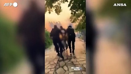 Incendi in Grecia, evacuate abitazioni nella regione dell'Attica