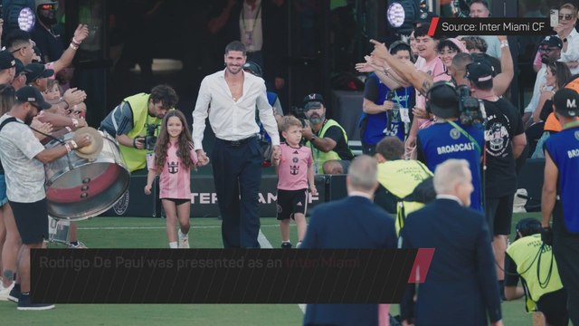 Inter Miami fans party as club present De Paul
